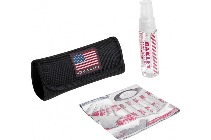 Usa Flag Lens Cleaning Kit OAKLEY AOO0001CK 000007