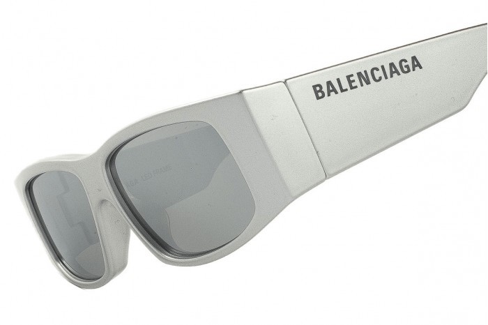 BALENCIAGAサングラス Led BB0100S 002 ミラー 限定版